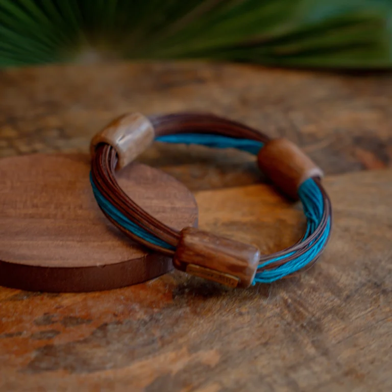 Bracciale Fibra naturale di cocco e fili colorati